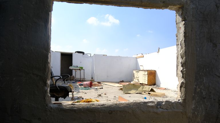 An empty house with no roof in Zanota 