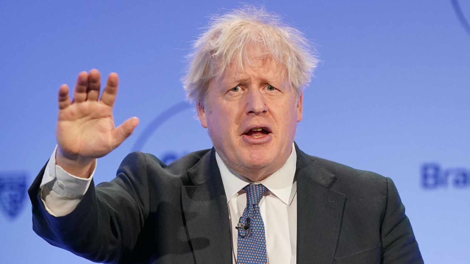 Boris Johnson tells voters to 'forget about the government'