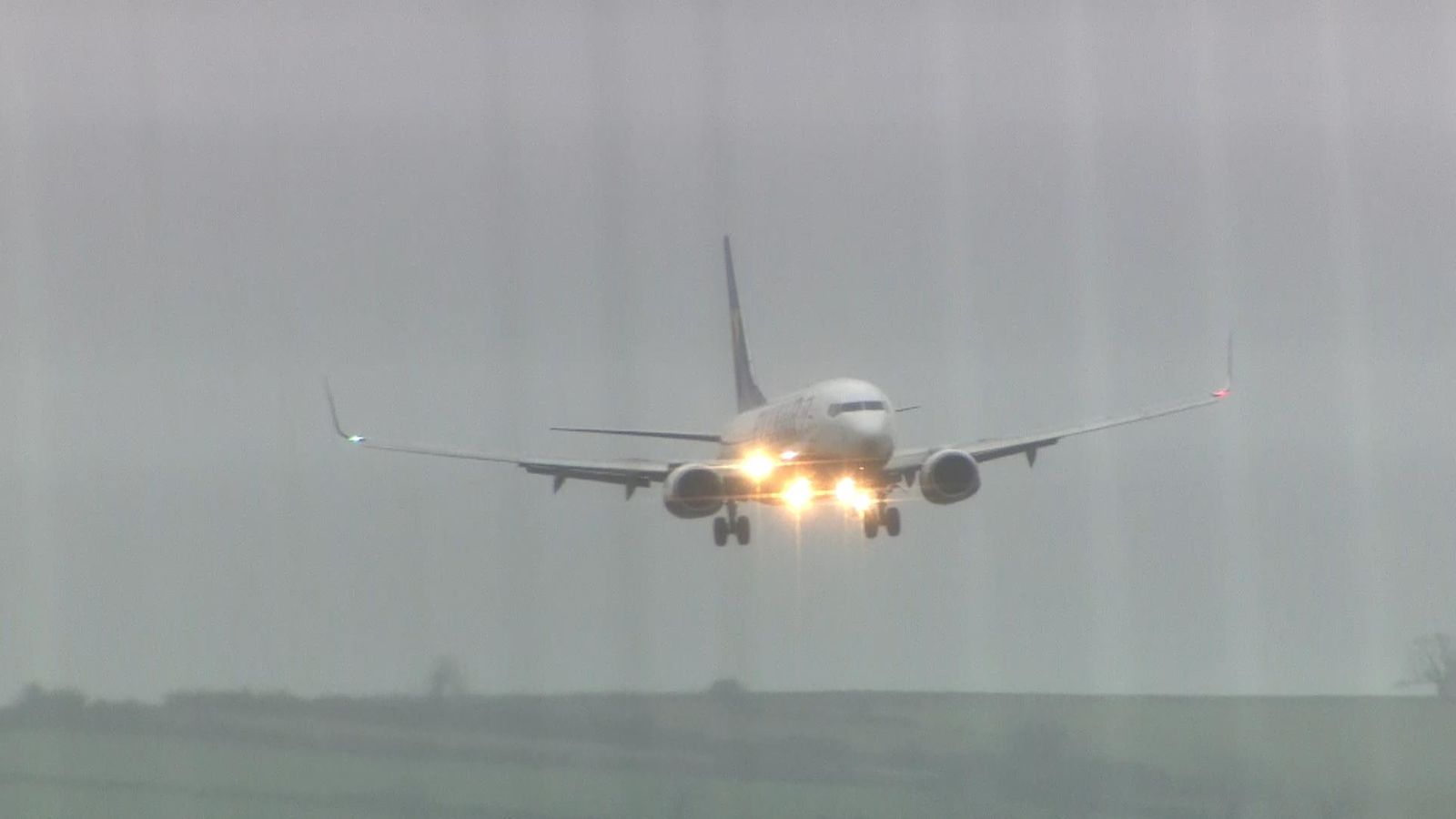 Planes at Bristol Airport struggle to land and some British Airways flights at Heathrow cancelled as Storm Gerrit winds hit UK