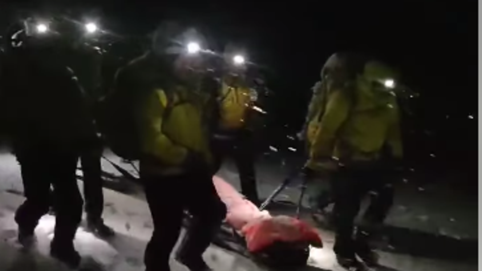 Алпинист, изгубен в виелица, спасен от шотландската планинска верига