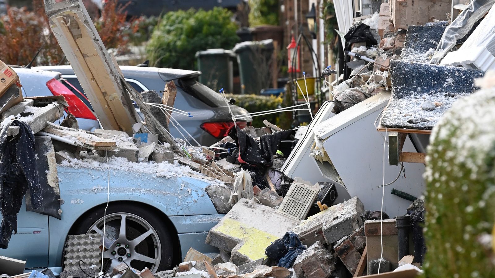 Edinburgh: Heroic Neighbours Rescue Man And Woman After Deadly House ...