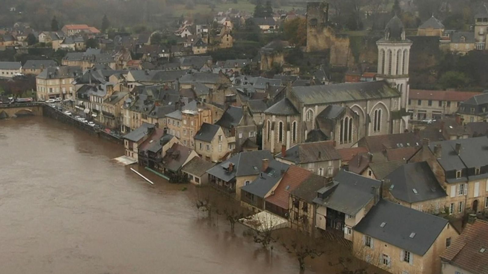 France floods: Cities hit by severe flooding as Storm Fergus brings ...