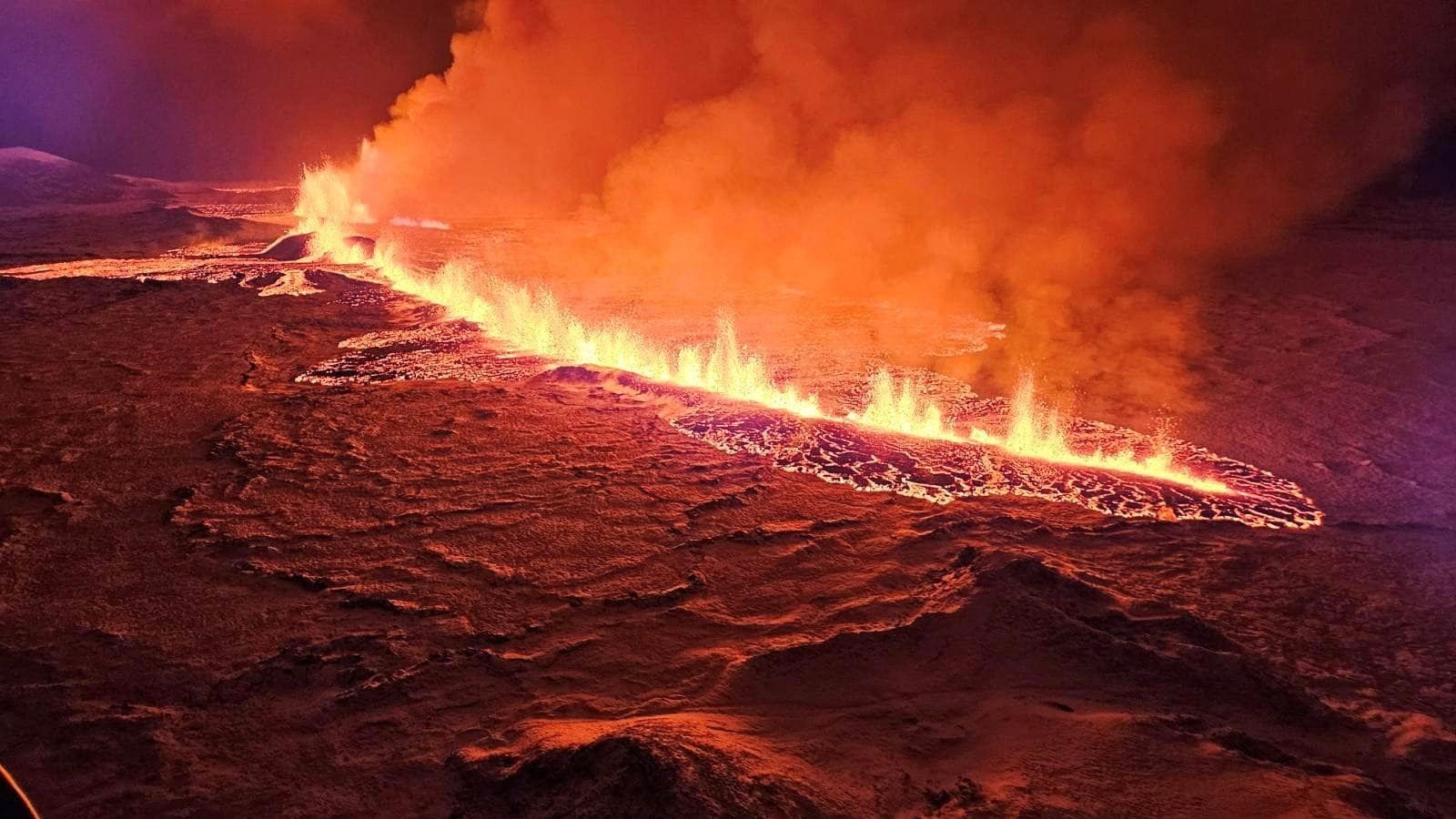 Iceland volcano eruption sparks gas pollution warning | World News ...