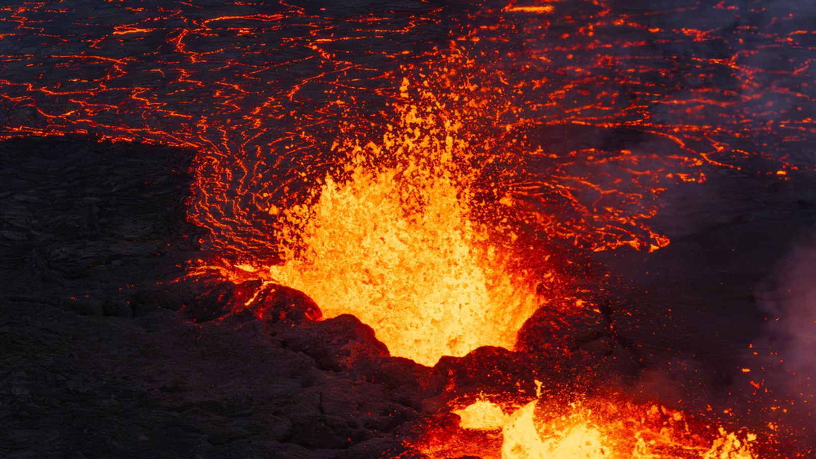 Iceland volcano: The best images and video from spectacular eruption on ...