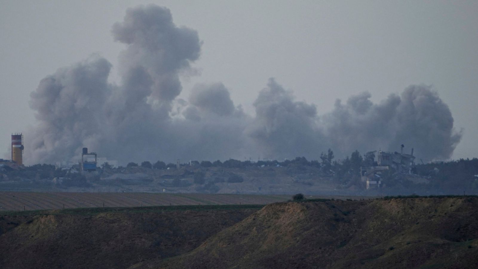 IDF заяви че преглежда доклада за въздушен удар в Maghazi
