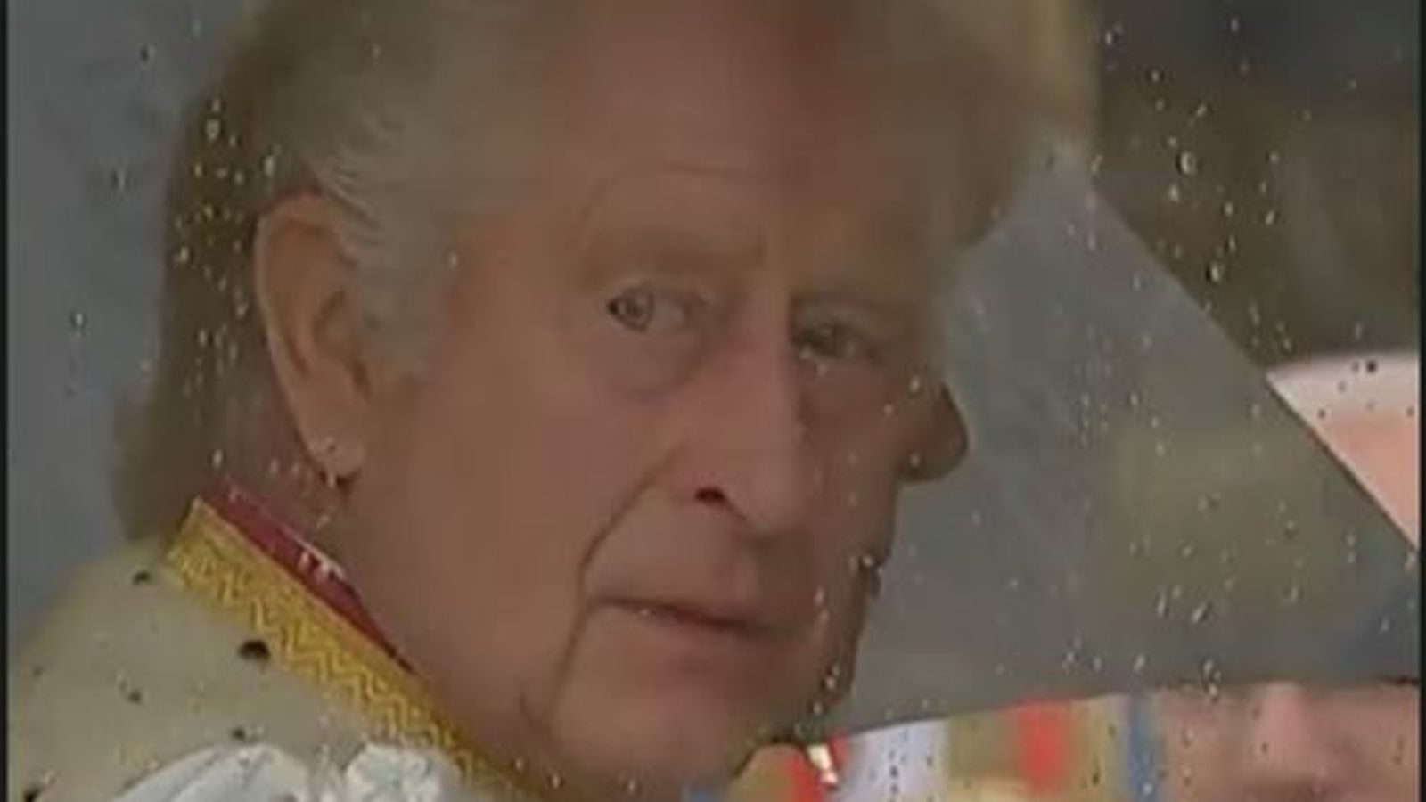 Coronation King Charles looks grumpy after arriving early at