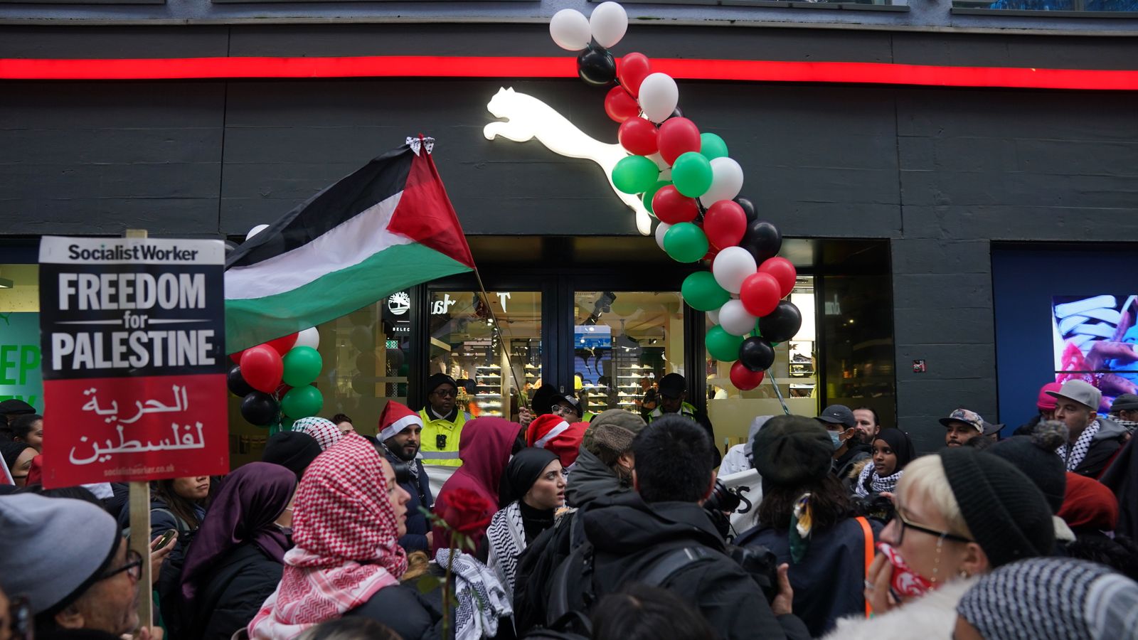 ProPalestine protesters disrupt Oxford Street Christmas shoppers in