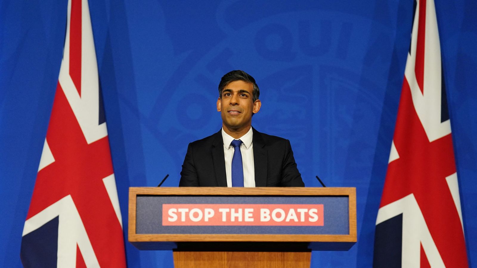 Rishi Sunak to hold Rwanda bill press conference after plan to stop small boat crossings survives Tory rebellion