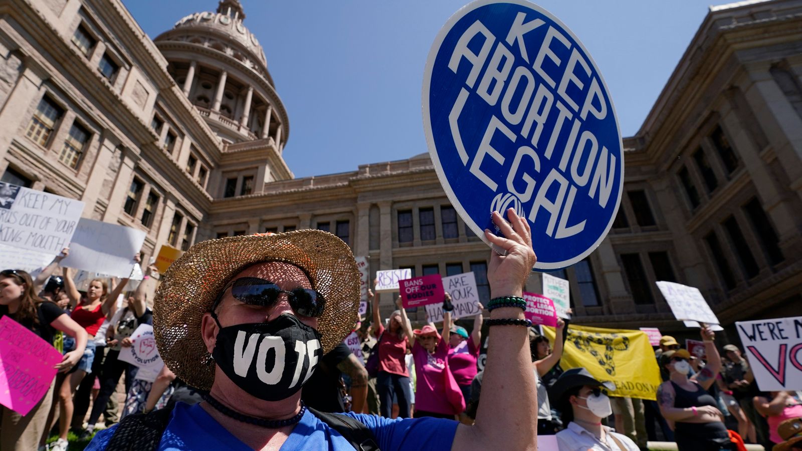 Спешният аборт на жената е спрян от Върховния съд на Тексас