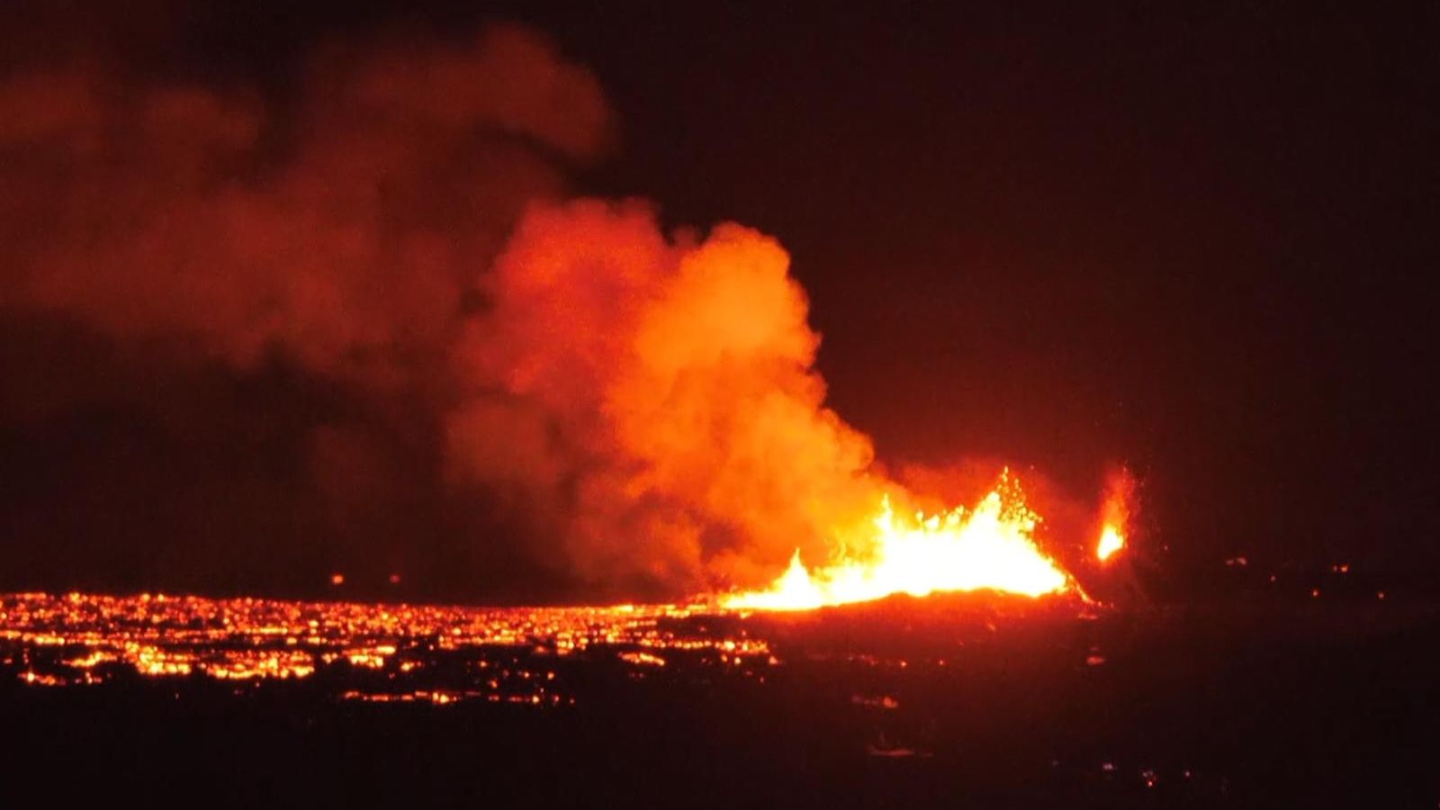 Жара на гаснещ огън: Изненада и облекчение, когато вулканът в Исландия къкри