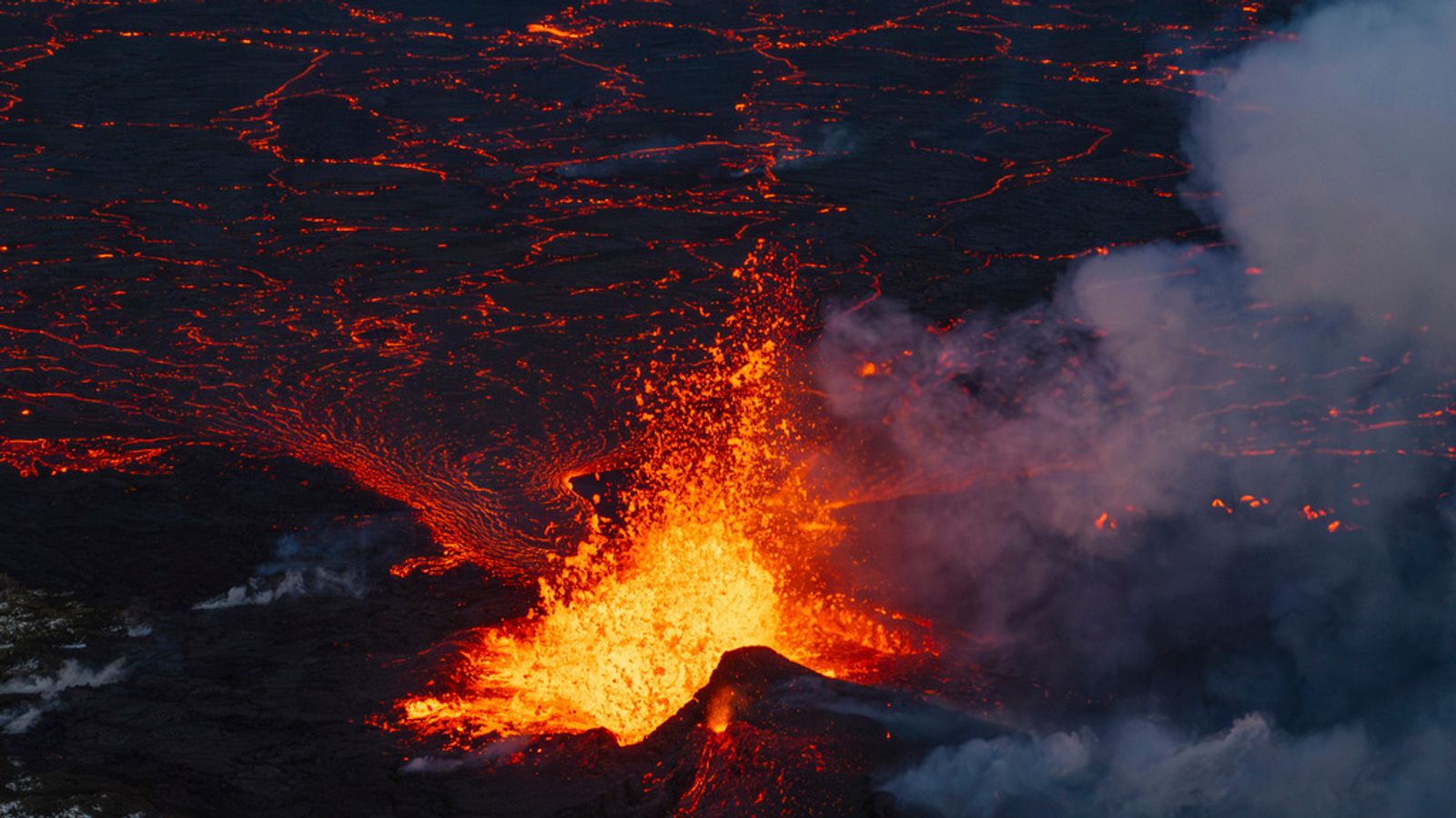 Iceland volcano: The best images and video from spectacular eruption on ...