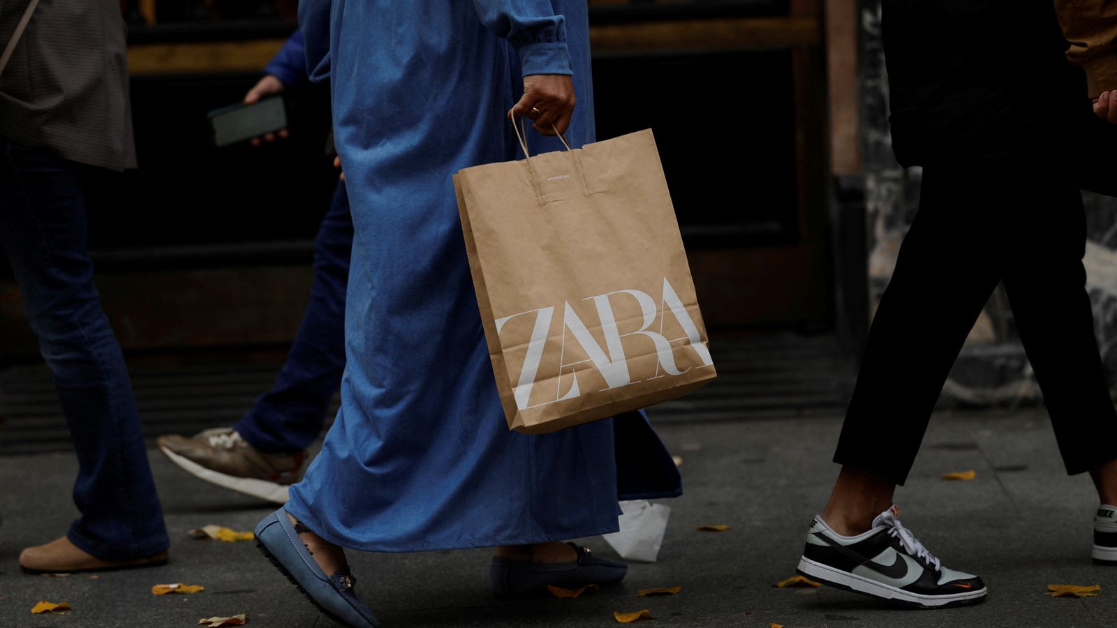 Zara 'regrets misunderstanding' as it pulls advert accused of resembling scenes from Gaza