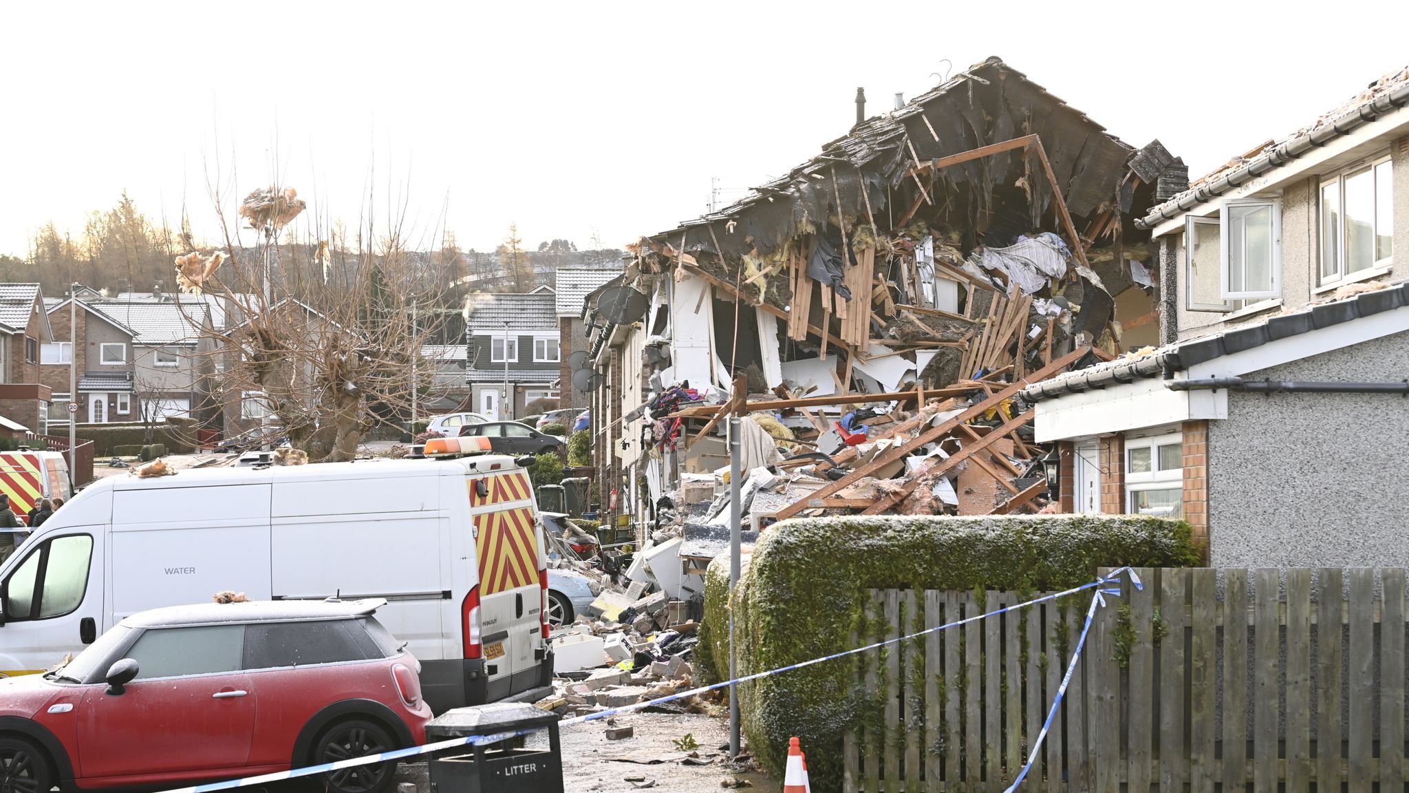 Edinburgh: Heroic Neighbours Rescue Man And Woman After Deadly House ...