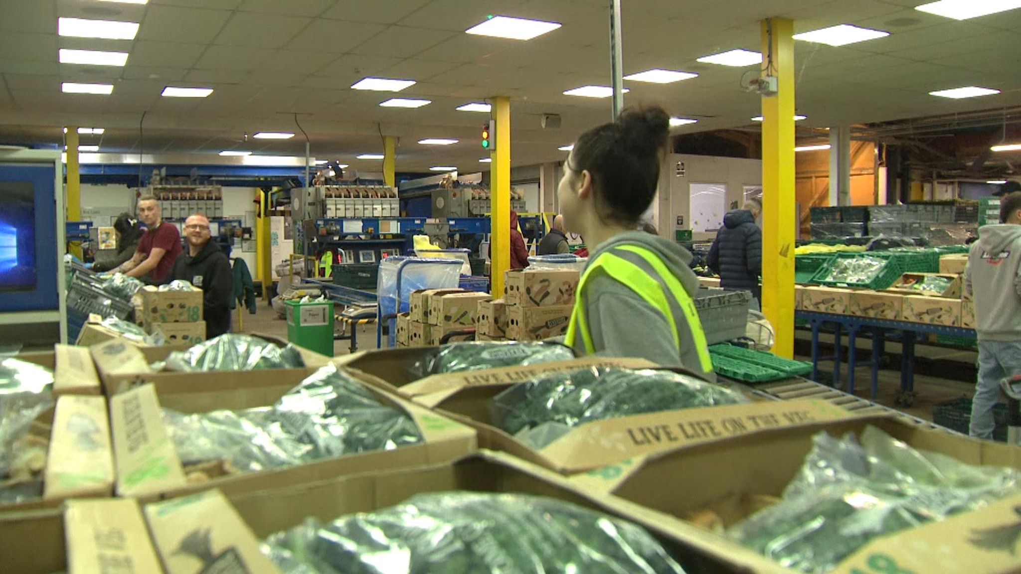 Farmers say industry 'on its knees' as they call for supermarkets to be