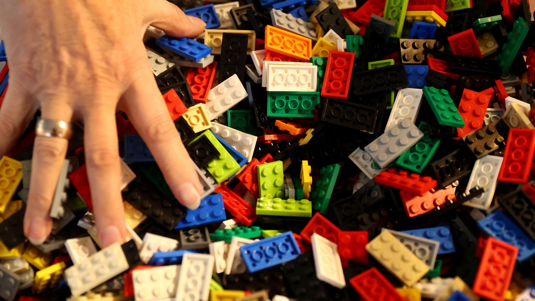 Lego's plan for eco-friendly bricks has fallen apart