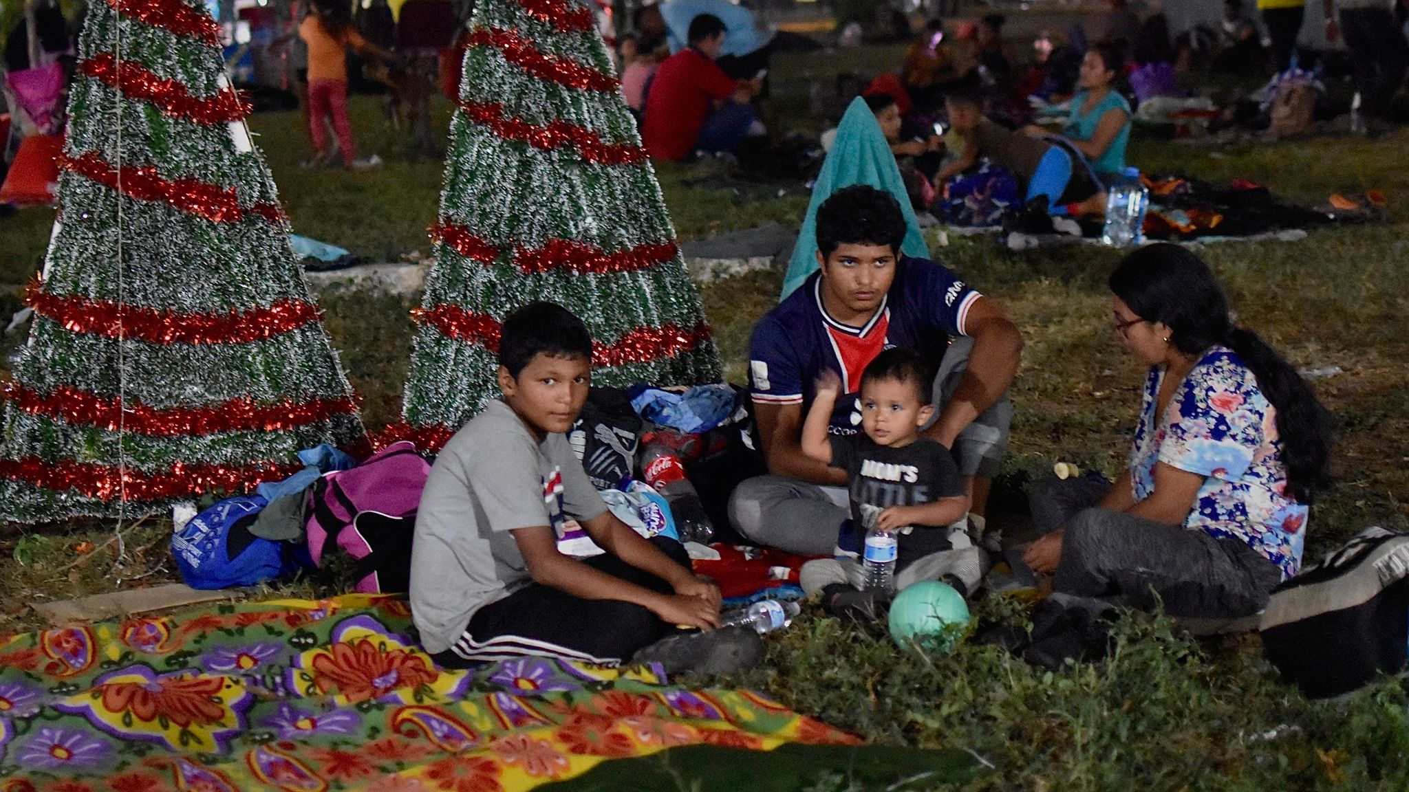 Thousands of migrants heading to US ahead of talks over Mexico border ...