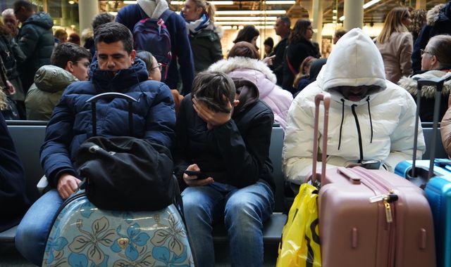 Weather warning issued for parts of UK - Eurostar warns of more delays as trains resume - Vimarsana News