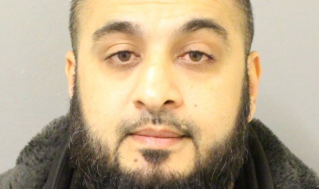 Nabeel Hussain: Man who financed airline terror plot jailed for 'ringing' £130,000 of stolen cars - Vimarsana News