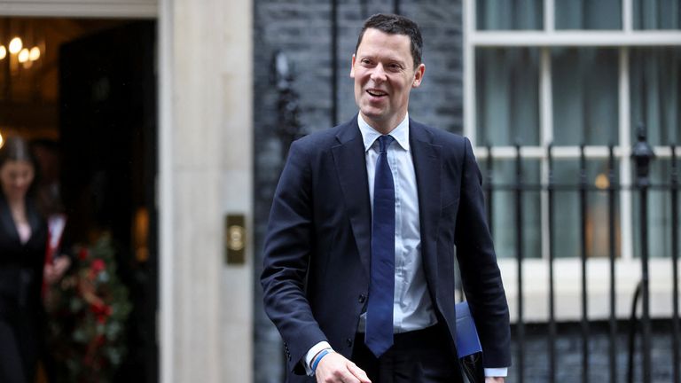 British Justice Secretary Alex Chalk leaves Number 10 Downing Street after a Cabinet meeting in London, Britain, December 5, 2023. REUTERS/Hollie Adams
