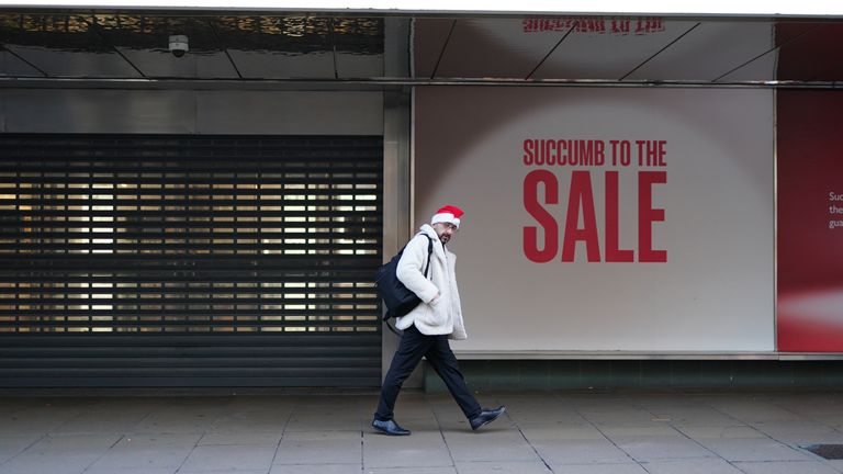 A view of an empty Oxford Street in central London during the Boxing Day sales. Picture date: Tuesday December 26, 2023.
