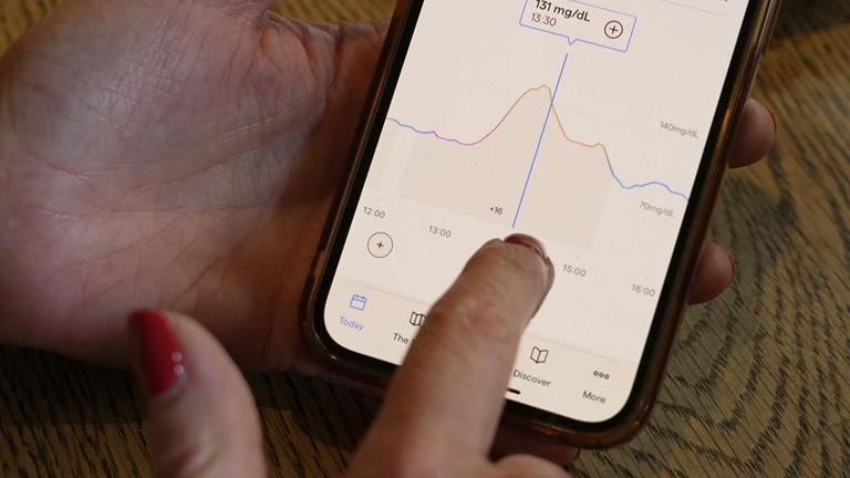 The apps can monitor glucose levels in real time
