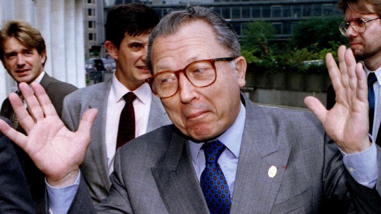 Jacques Delors arrives for the extraordinary European summit in July 1994