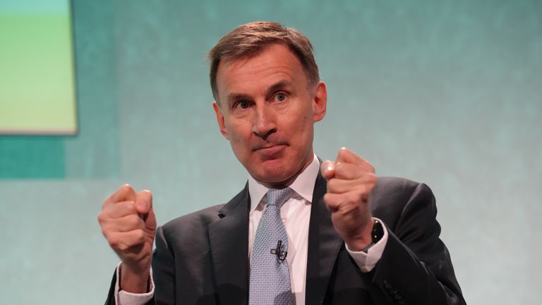 Chancellor of the exchequer Jeremy Hunt speaking at the Resolution Foundation conference at the QEII Centre in central London. Picture date: Monday December 4, 2023.
