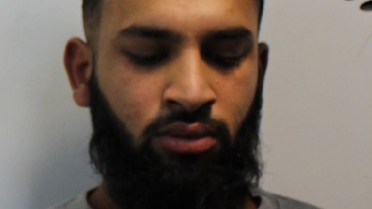 Robber jailed for life after stabbing two Met Police officers during Leicester Square chase - Vimarsana News