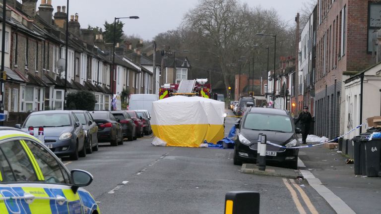 Two Dead and two fighting for their lives after South Croydon Blaze Pic: UKNIP Bought by Johanna Howitt