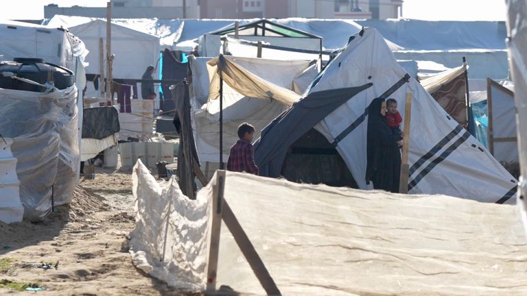 WOMEN AND CHILDREN IN AL MAWASI. Pic from Stuart Ramsay report 03/12/2023