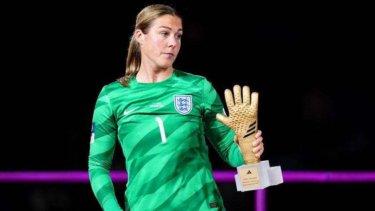Mary Earps has said that Nike &#39;definitely&#39; learnt their lesson after failing to make a replica goalkeeper kit.