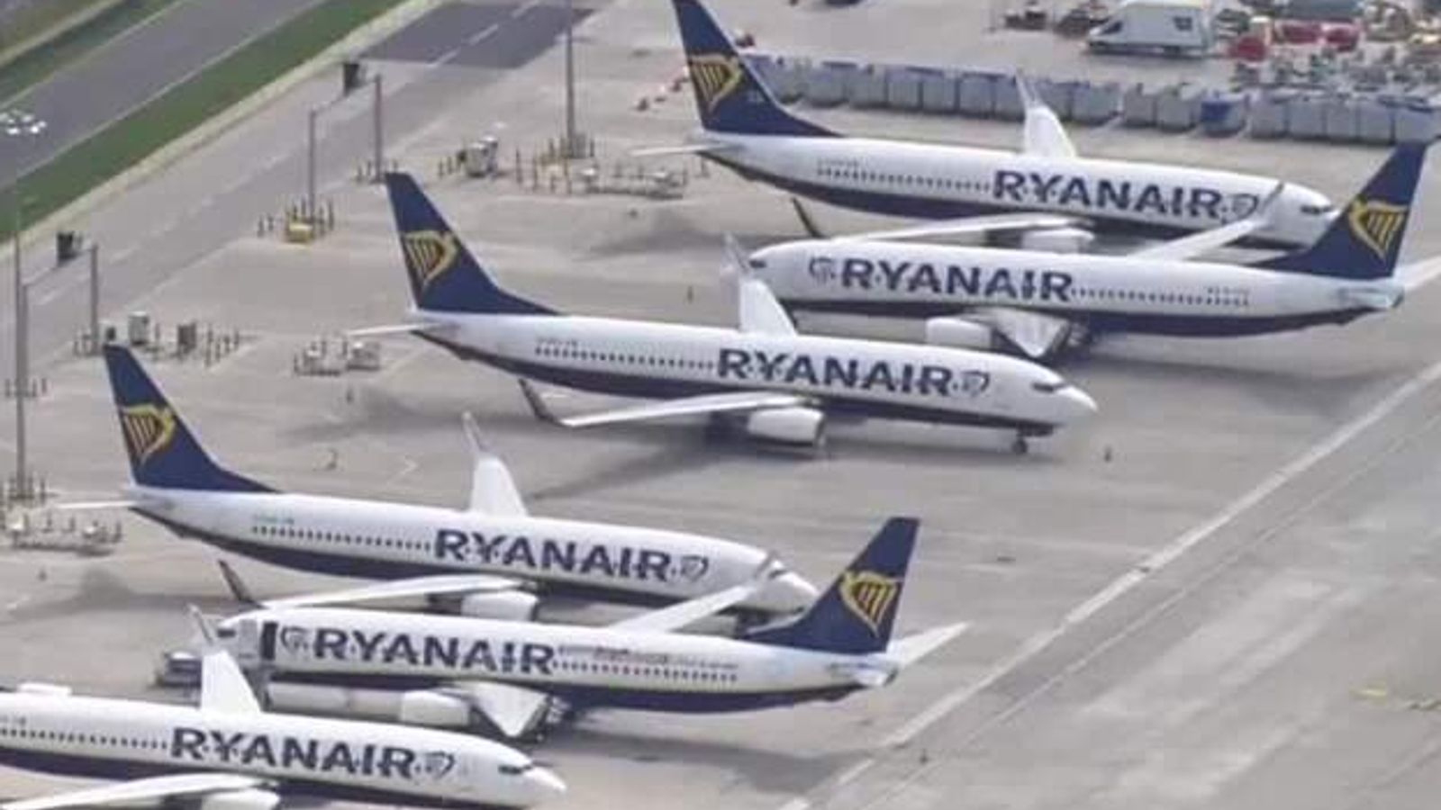 Bénéfices records chez Ryanair après la hausse des coûts – mais des baisses du prix des billets pourraient être en cours |  Actualité économique