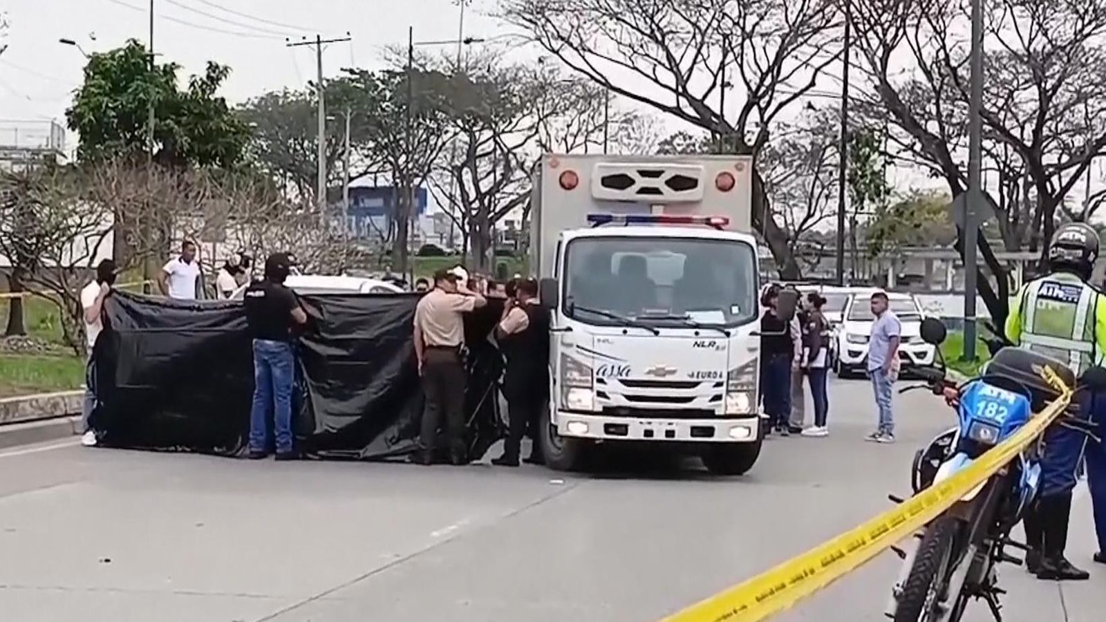 Prosecutor investigating Ecuador TV station attack shot dead