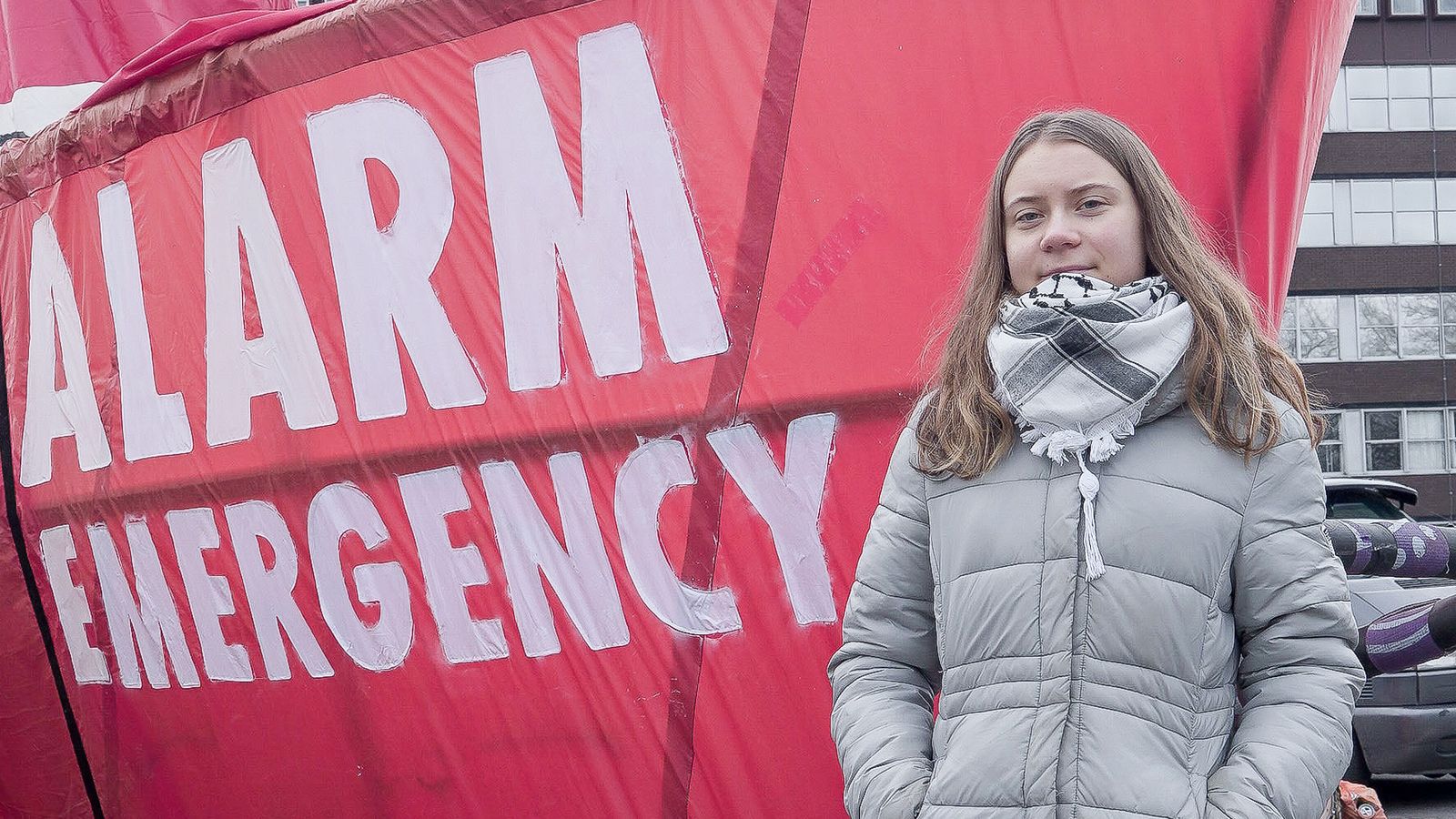 Грета Тунберг се присъединява към протеста срещу разширяването на летище Фарнбъро