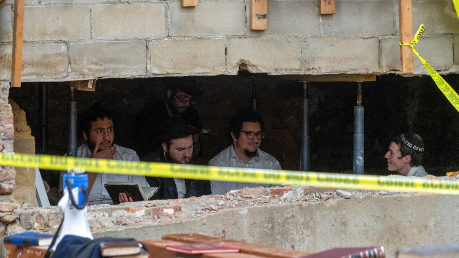 Secret tunnel discovered in Brooklyn synagogue leads to brawl between ...