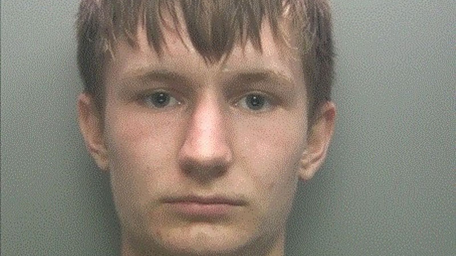 Полицията в Северен Йоркшир започва издирване на заподозрян в опит за убийство Джак Кроули, който може да пътува из Обединеното кралство