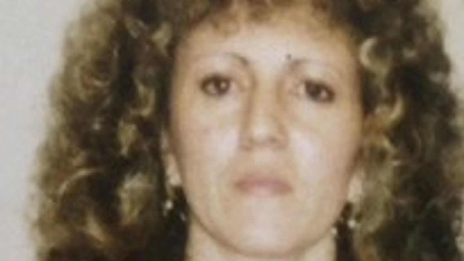 Мъж, 51, осъден за дивашко убийство през 1994 г. след ДНК пробив, разкри делото