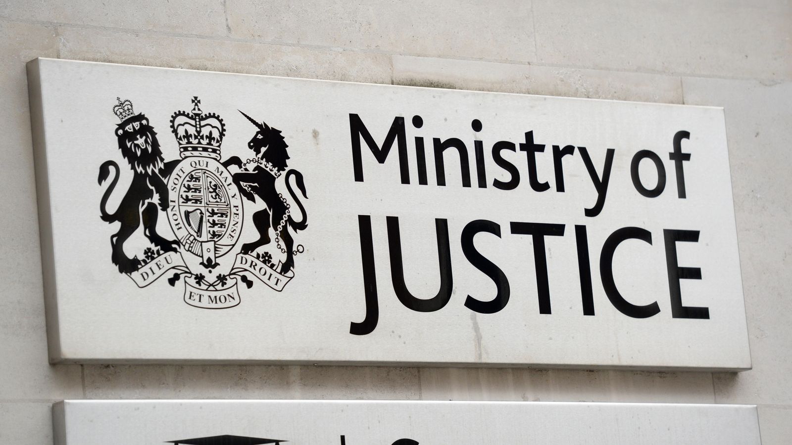 Justice secretary in talks with senior judges to 'expedite' appeals of those convicted in Post Office scandal