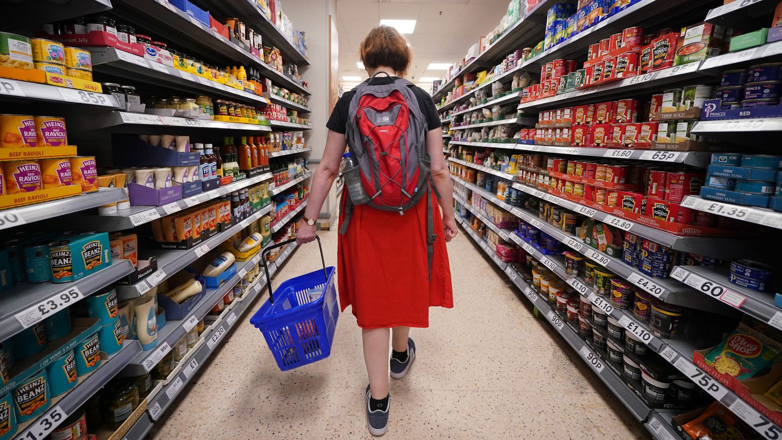 Inflation bites into profits of UK supermarket Tesco, Retail News, ET Retail