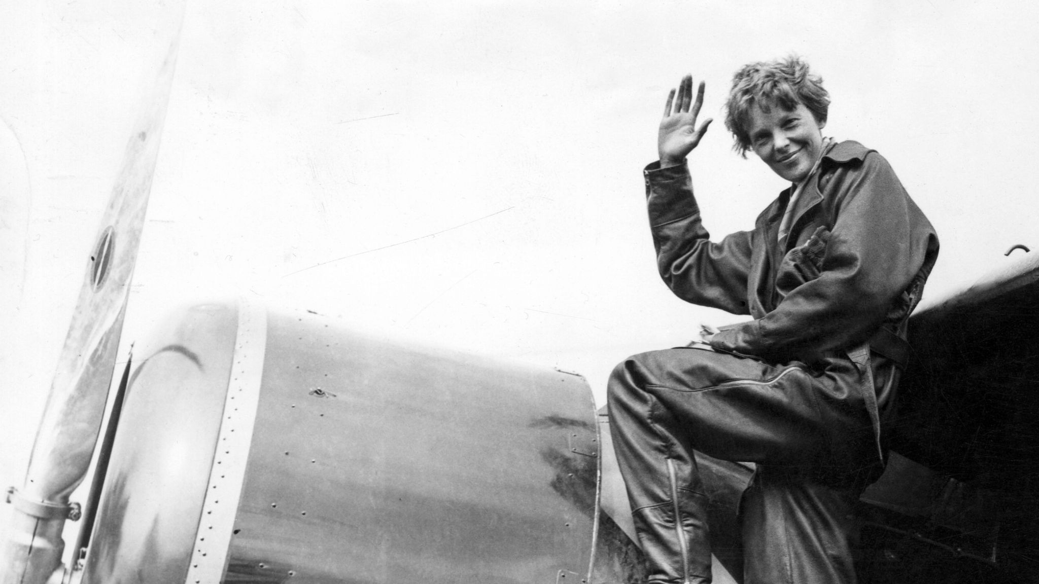 Amelia Earhart disappearance solved, claims explorer as he reveals ...