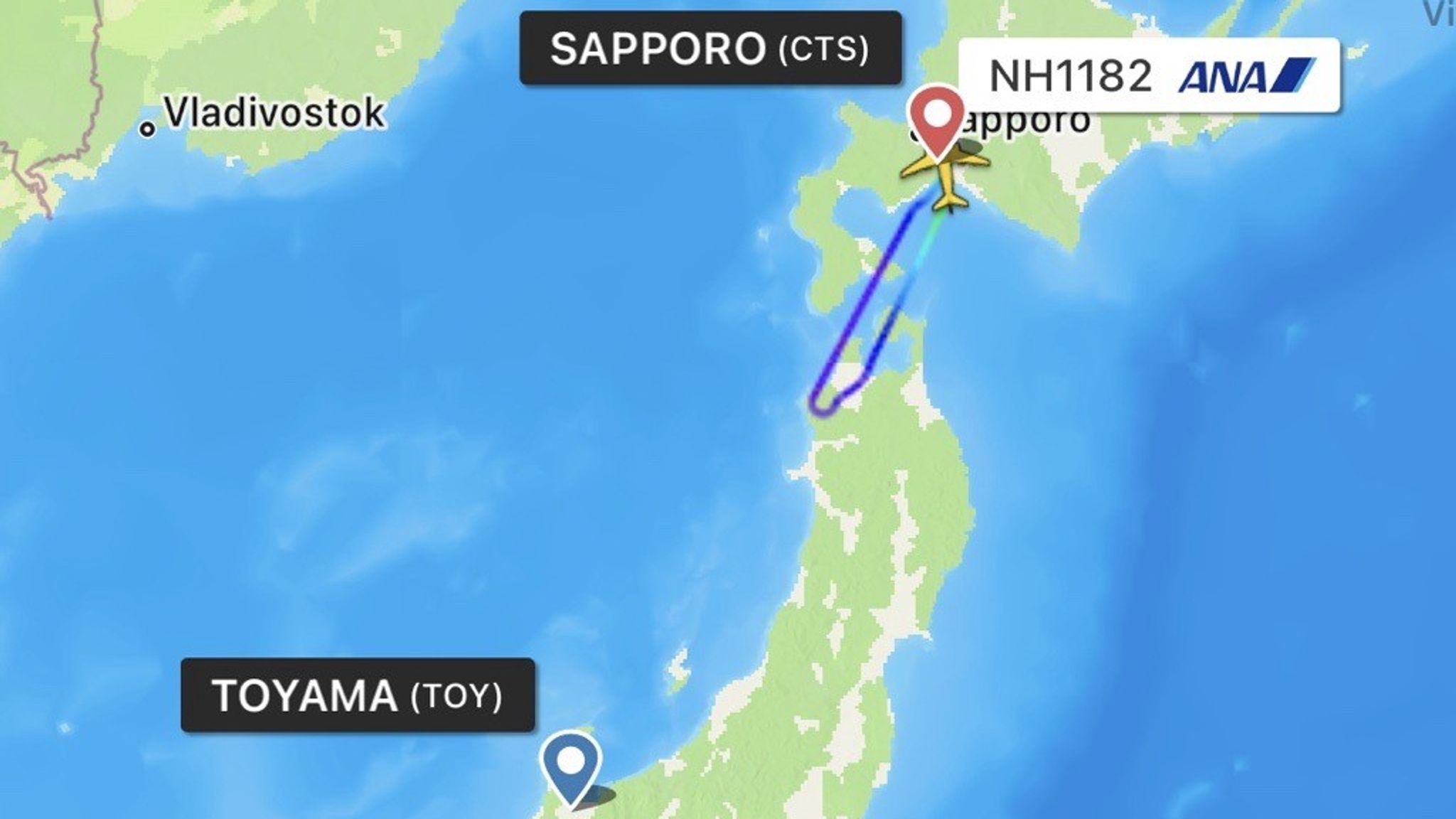 飛行機の窓 飛行機の窓の角が丸くなった理由には血塗られた歴史がある