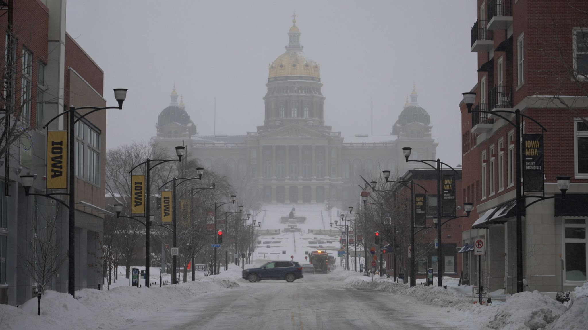 Iowa caucuses: It might take more than a winter storm to knock Trump ...