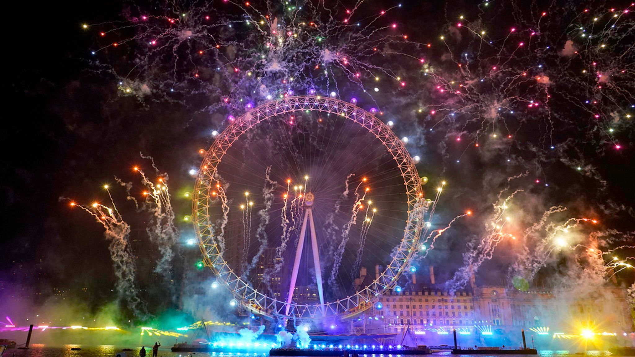 New Year's Eve latest: Happy New Year! UK rings in 2024 with fireworks spectacular | World News | Sky News