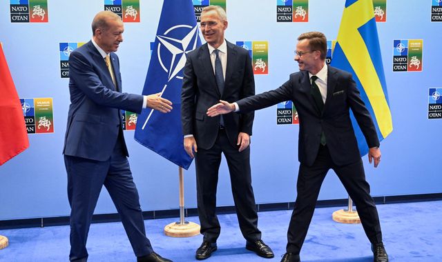 Türkiye İsveç'in NATO'ya katılım talebini onayladı