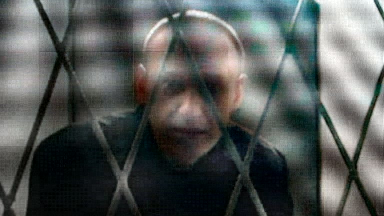 俄罗斯反对派领导人阿列克谢·纳瓦尔尼（Alexei Navalny）通过北极流放地的视频链接出现，他正在那里服刑19年，由俄罗斯联邦监狱管理局在俄罗斯的听证会上提供'最高法院，2024年1月11日星期四，俄罗斯莫斯科。（美联社照片/亚历山大·泽姆利亚尼琴科）