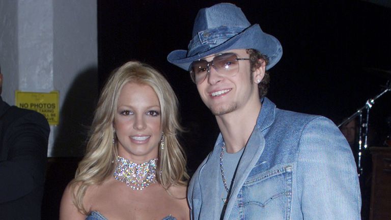 Pic: Reuters
Singer Britney Spears and boyfriend Justin Timberlake of the group &#39;N Sync arrive at the 28th Annual American Music Awards January 8, 2001 at the Shrine Auditorium in Los Angeles. Spears is co-host of the awards show. FSP/RCS