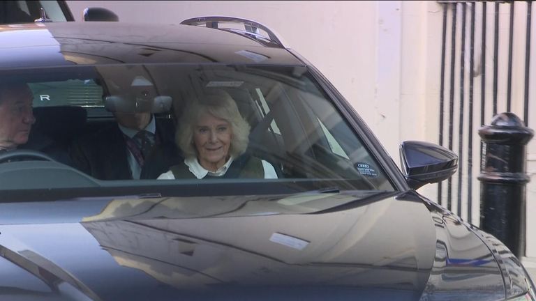 The Queen leaving the hospital