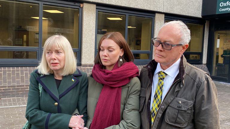 Chris Parry&#39;s family: Mother Christine Parry, sister Kate and father Rob outside Oxford Coroner&#39;s Court