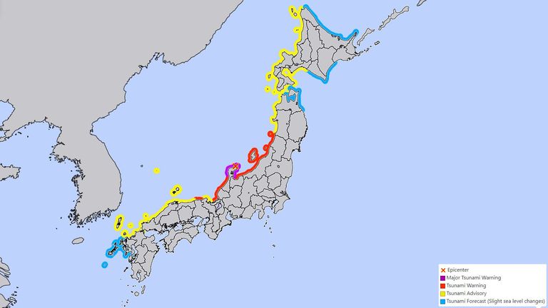 The purple line shows the major tsunami warning while the red one indicates a tsunami warning. Image: Japan Meteorological Agency