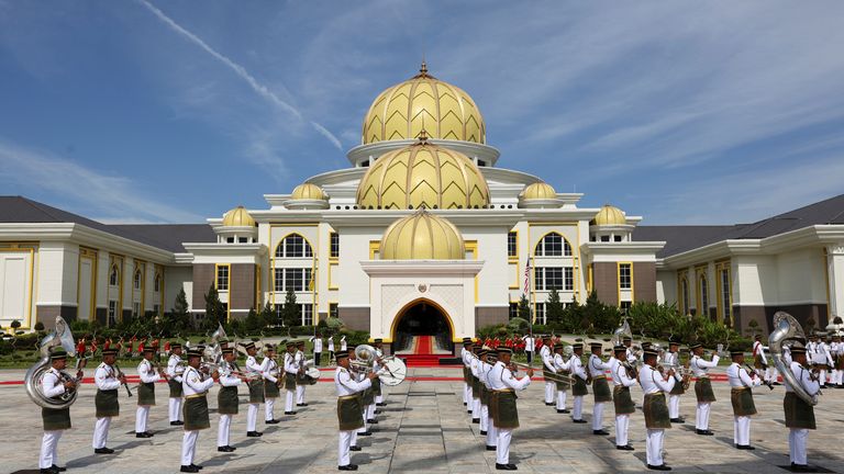 The military band performs during a welcoming ceremony of the 17th King of Malaysia, Sultan Ibrahim Sultan Iskandar at the National Palace in Kuala Lumpur, Malaysia January 31, 2024. REUTERS/Hasnoor Hussain/Pool
